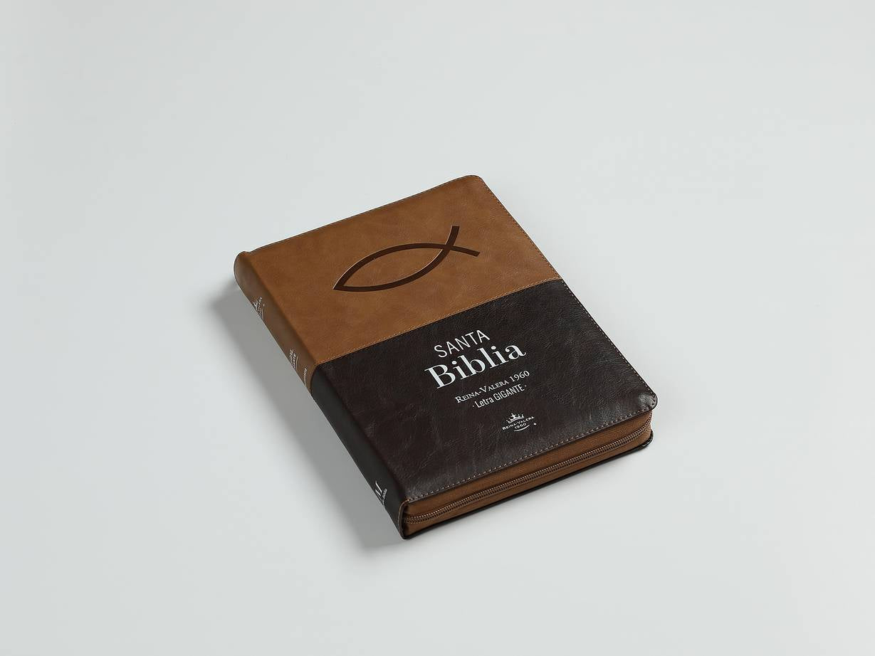 Biblia Reina Valera 1960 · 17x23,5 cm · Letra gigante 15 pt · Con cierre e índice · Diseño Ichtus café