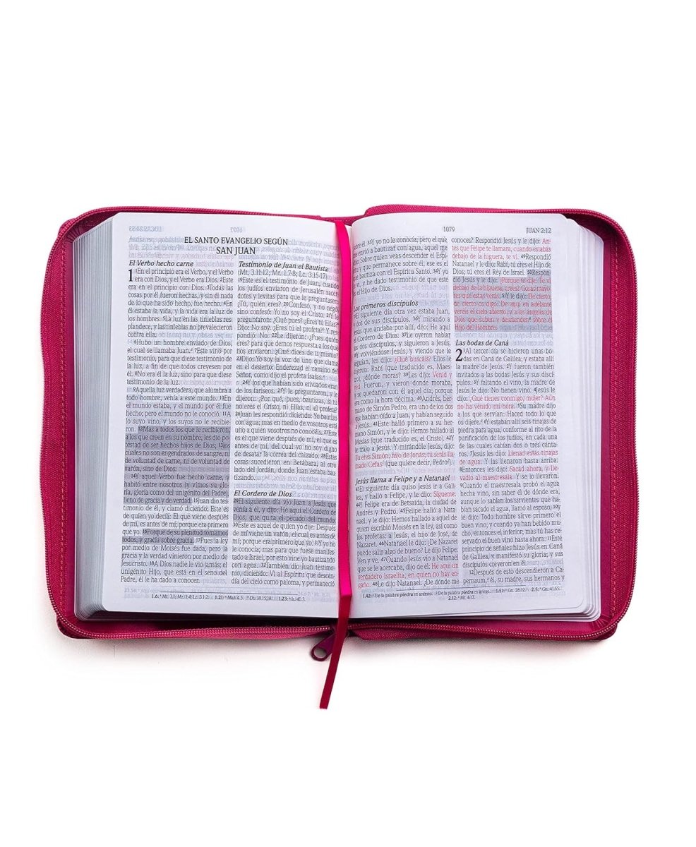 Biblia Reina Valera 1960 de Promesas · Tamaño manual · Edición fucsia · Imitación piel con cierre