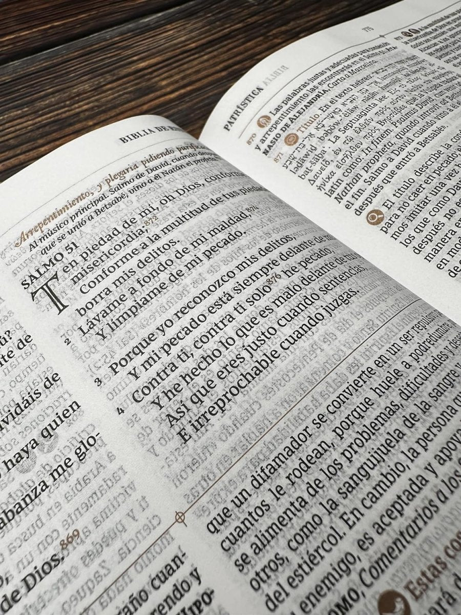 Biblia Reina Valera 1960 De Estudio Patrística Leathersoft, Marrón, Interior A Dos Colores, Palabras De Jesús En Rojo