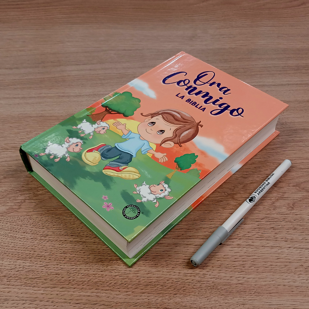 Biblia Ora Conmigo Traducción Lenguaje Actual – Tapa Dura Colores, Palabras de Jesús en Rojo, Letra 12 Puntos