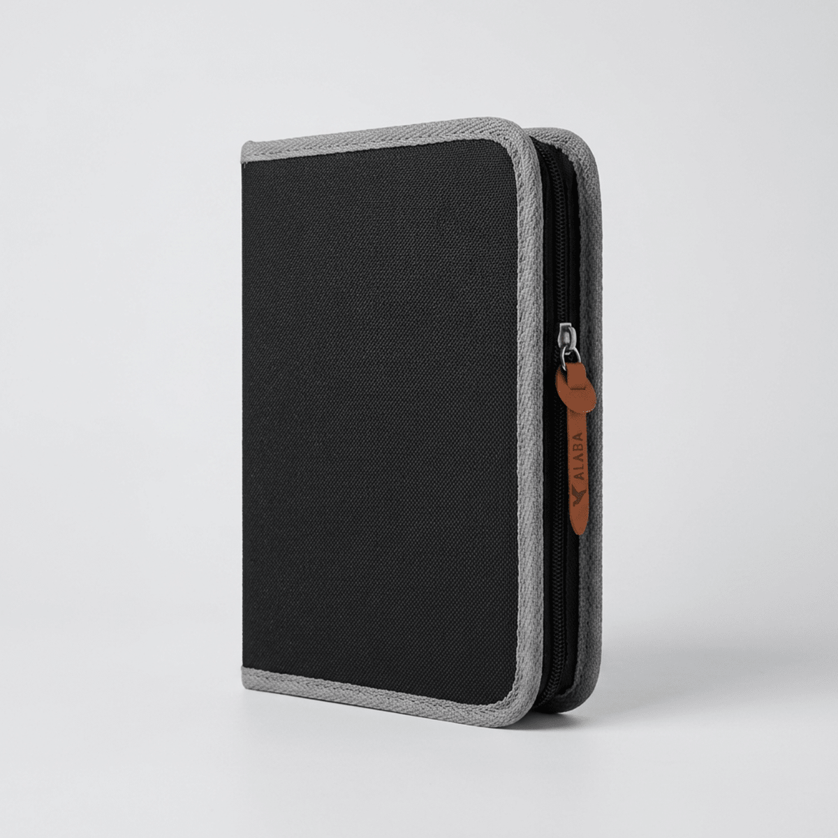 Funda para Biblia Tamaño Mediano - Lisa Negra