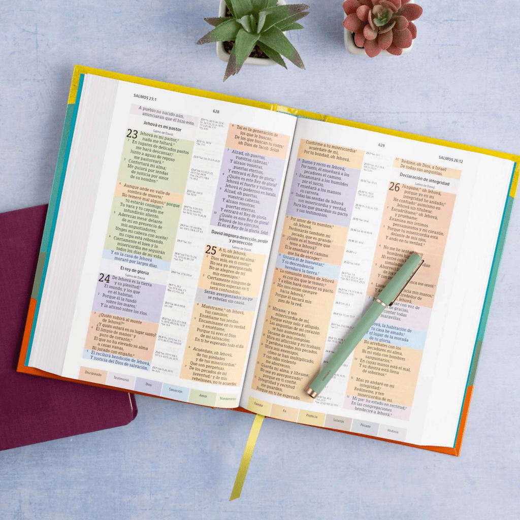 Biblia De Estudio Arcoiris Tapa Dura
