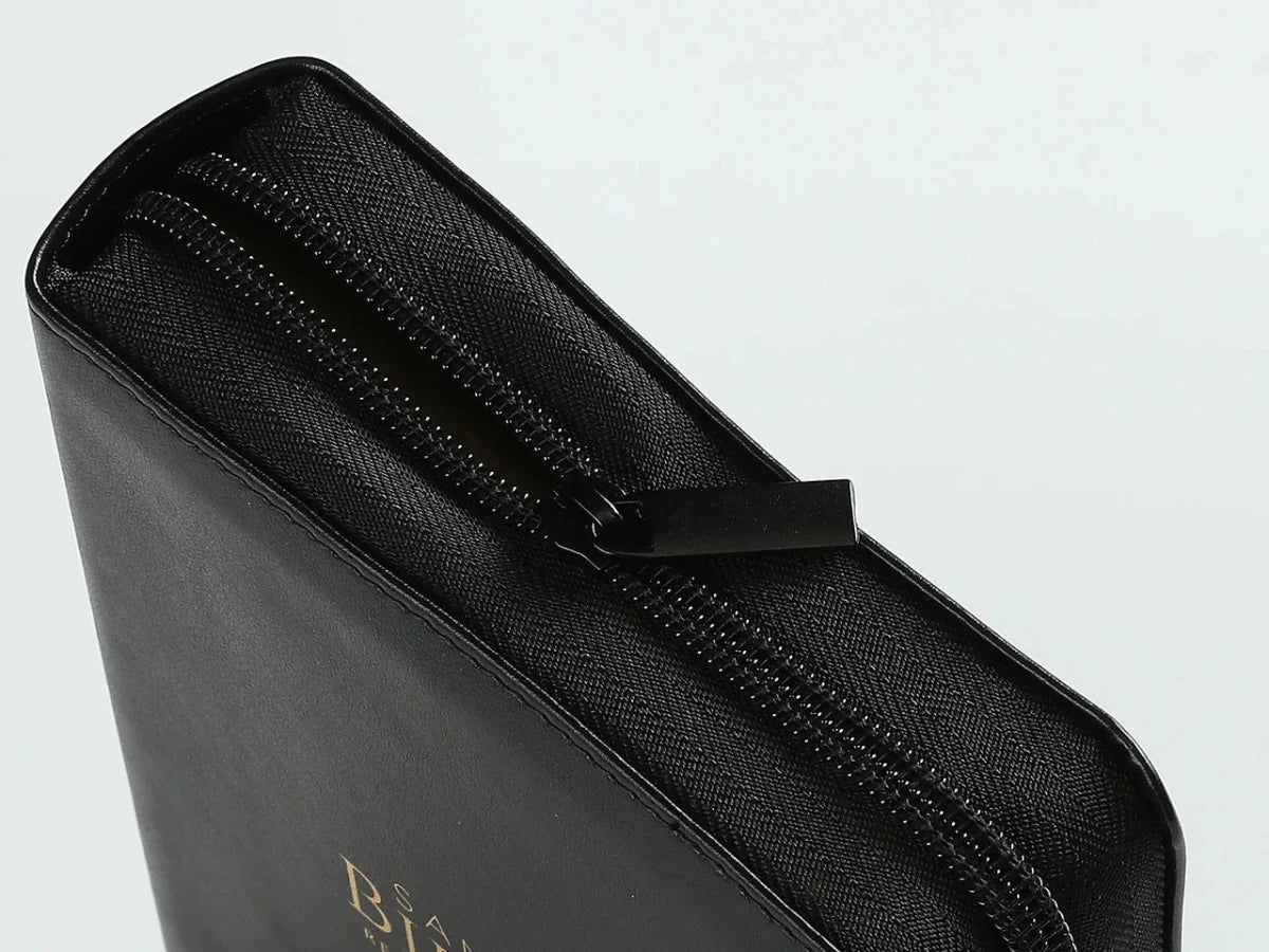 Biblia Reina Valera 1960 – 025 – Con Concordancia – Letra 11 pts – 11x16 cm – Cierre – Negro