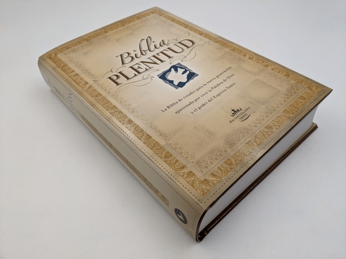 Biblia De Estudio Plenitud Tapa Dura
